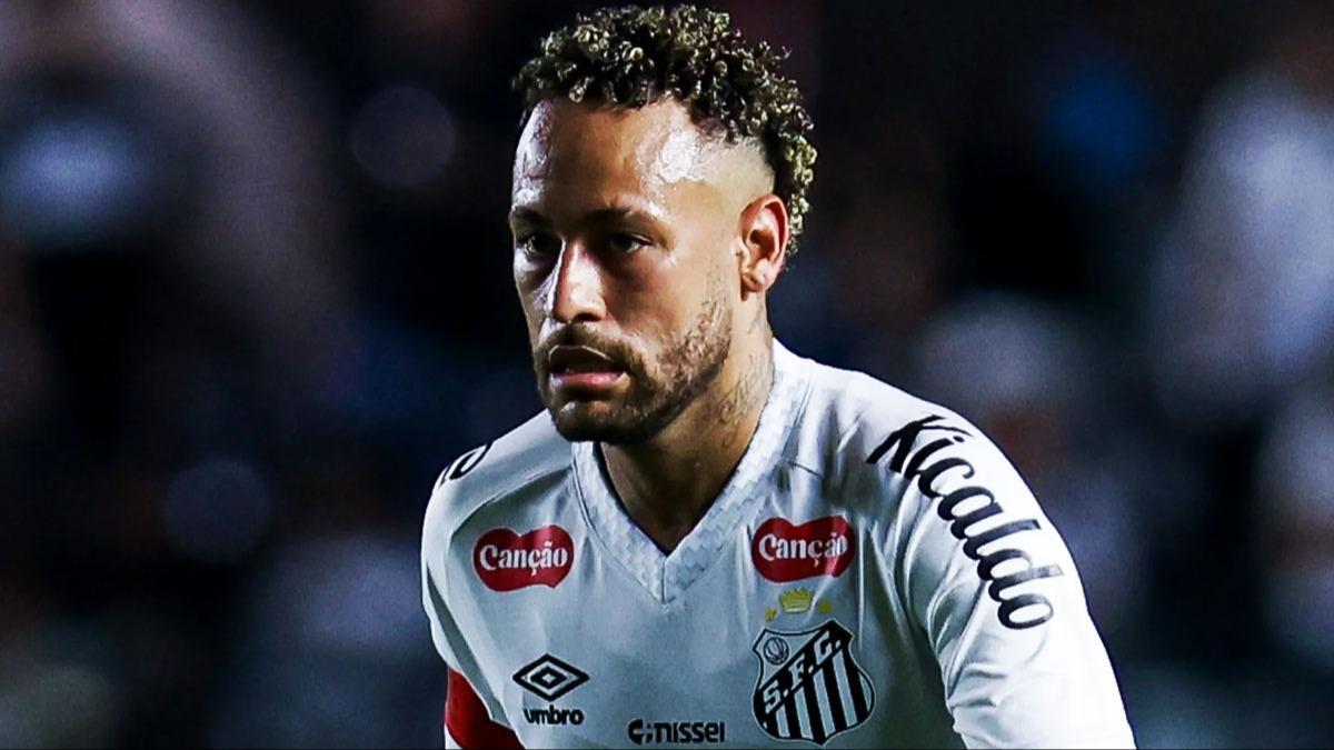 Santos'tan resmi a��klama! Neymar'�n s�zle�mesi uzat�ld�