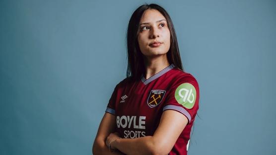 Selin Cemal Ba�d�d�k��, West Ham'a transfer oldu