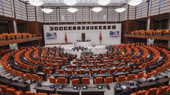TBMM'de sandalye da��l�m� de�i�ti: AK Partili vekil say�s� 275'e y�kseldi
