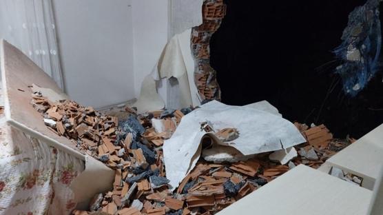 Trabzon'da toprak kaymas�: Bina tahliye edildi