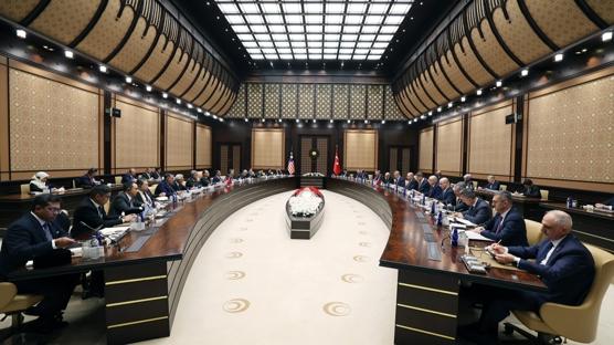 T�rkiye-Malezya hatt�nda yeni sayfa: Stratejik konsey ilk kez topland�