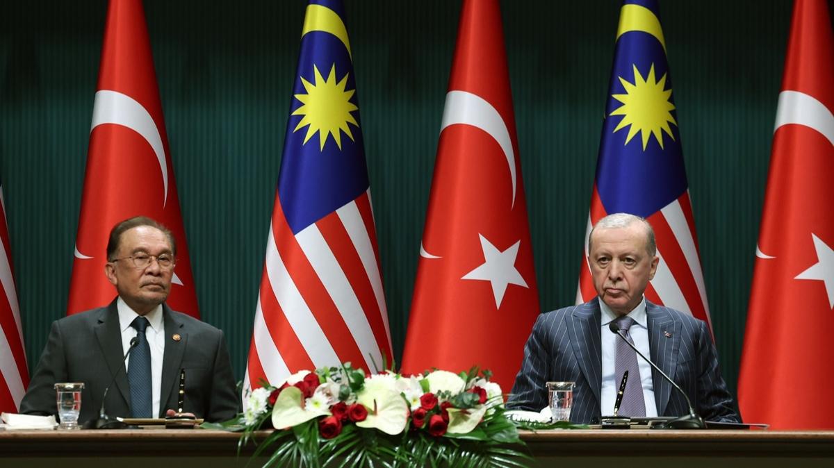 Türkiye-Malezya ilişkileri güçleniyor! Cumhurbaşkanı Erdoğan: Ticaret hedefimiz 10 milyar dolar