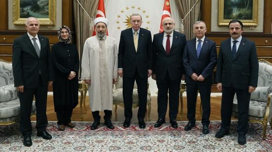 Cumhurba�kan� Erdo�an, Diyanet ��leri Ba�kan� Arpagu�'u kabul etti