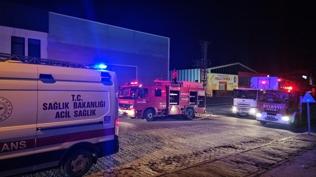 Fabrikada yang�n pani�i: Ekipler sevk edildi