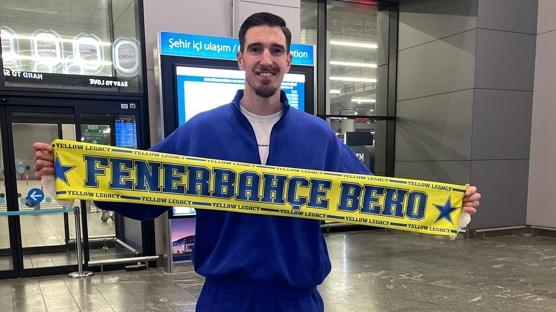 Fenerbah�e Beko'nun yeni transferi Nando De Colo, �stanbul'da