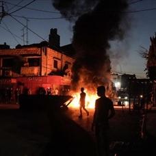 �srailli ter�ristler Kud�s'te deh�et sa�t�: Filistinlilerin ara�lar�n� ate�e verdiler