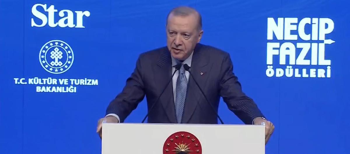 #CANLI Cumhurba�kan� Erdo�an: Necip Faz�l �d�lleri gen�lerimiz i�in pusula i�levi g�r�yor