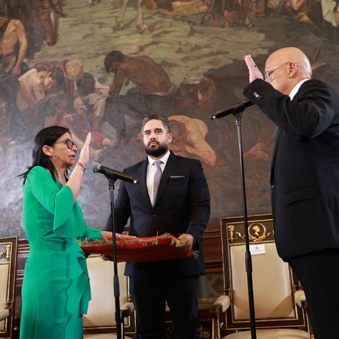 Rodriguez: Ka��r�lan Ba�kan Nicolas Maduro'ya sadakatle ba�l�y�z