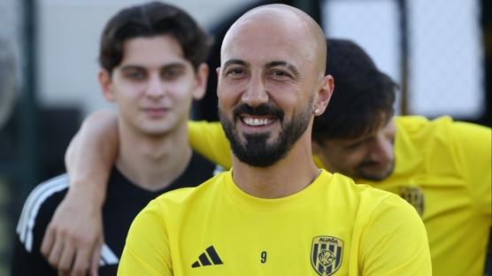 Ahmet �lhan �zek: Hedefimizde herhangi bir sapma yok