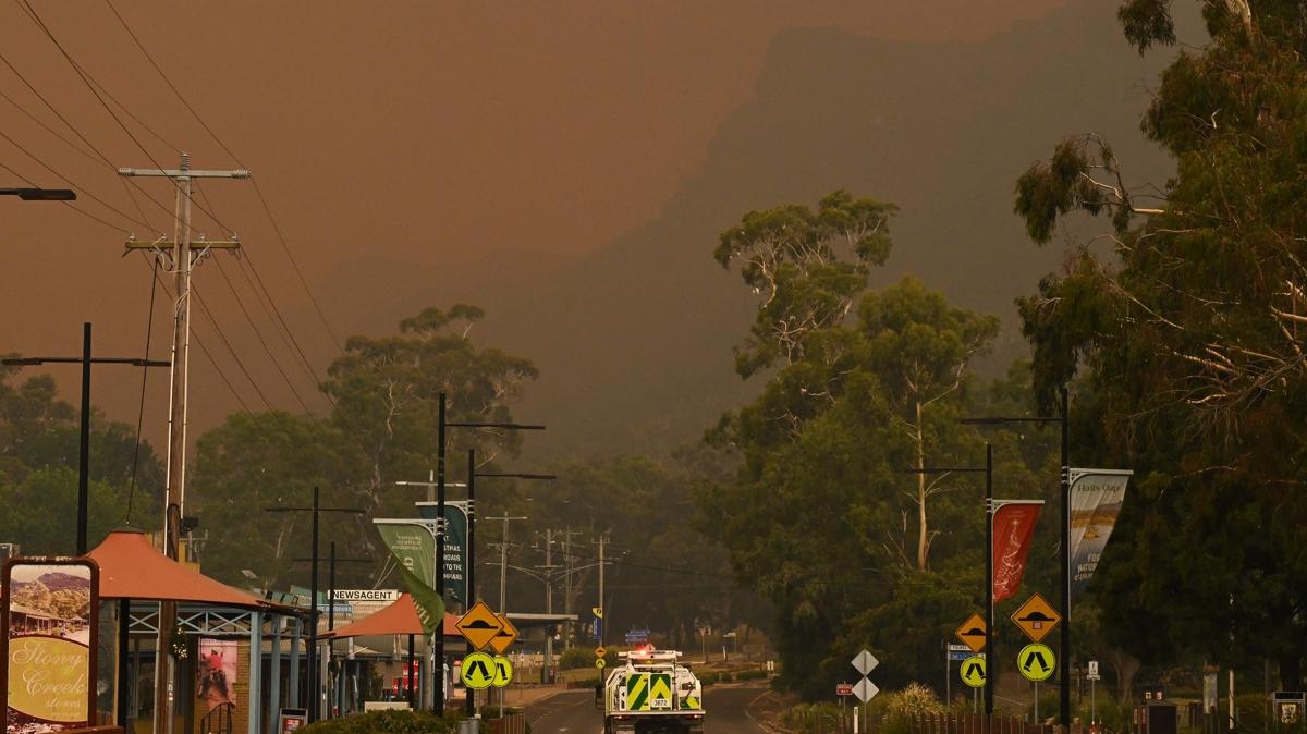 Avustralya'da orman yang�n�: 300 bin hektarl�k alan hasar g�rd�