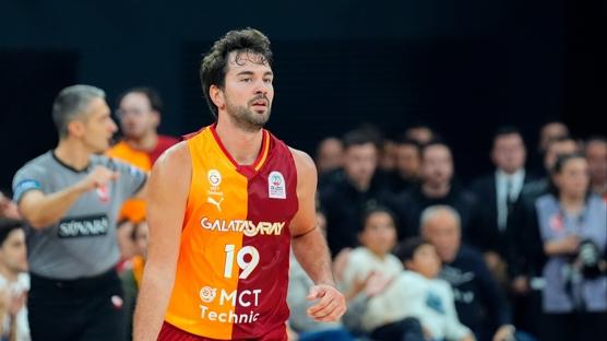 Galatasaray'da Bu�rahan Tuncer sakatland�