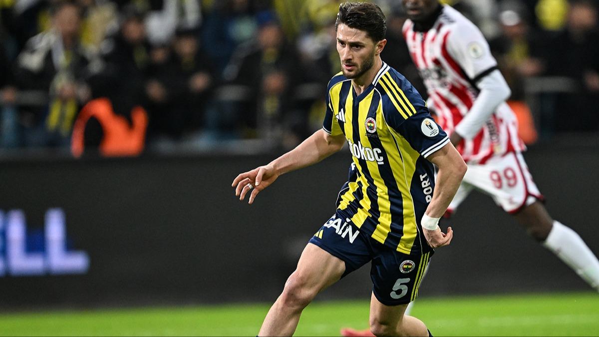 �smail Y�ksek: Burada olmayanlara selam olsun