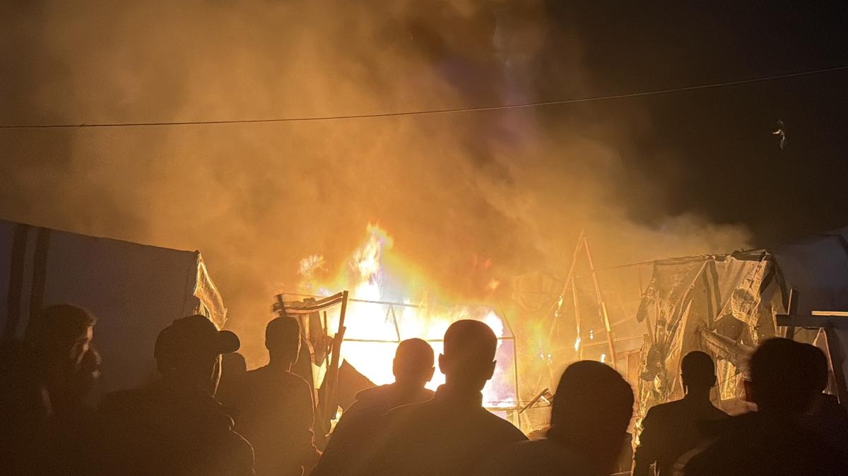 Soyk�r�mc� �srail'den Gazze'ye yeni sald�r�