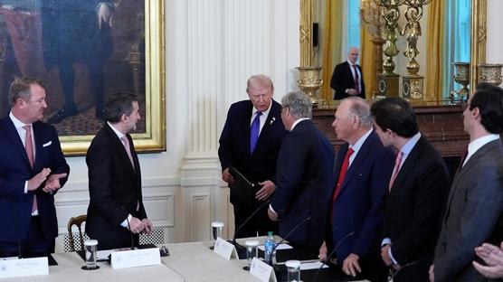 Trump, Venezuela petrol� i�in �ok hevesli ama en az 1 CEO �u an farkl� d���n�yor