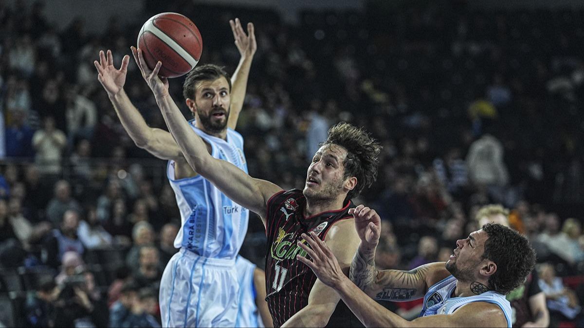 T�rk Telekom, evinde Manisa Basket'i yendi