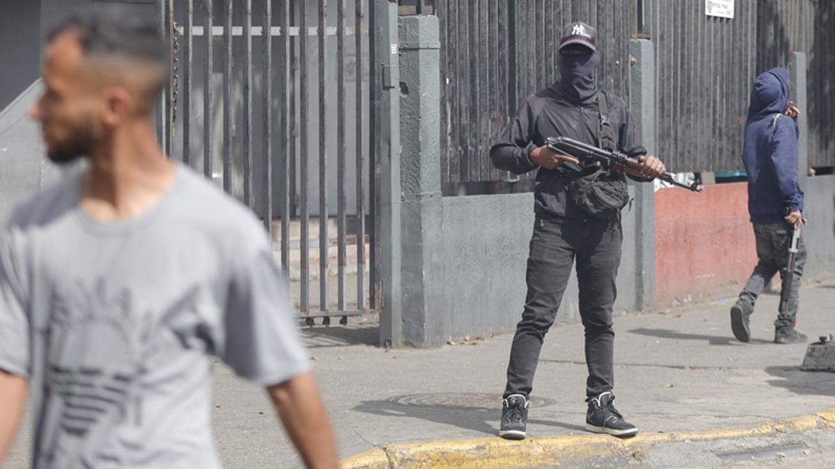 ABD, Venezuela'daki vatanda�lar�na 'derhal �lkeyi terk etmeleri' �a�r�s�nda bulundu