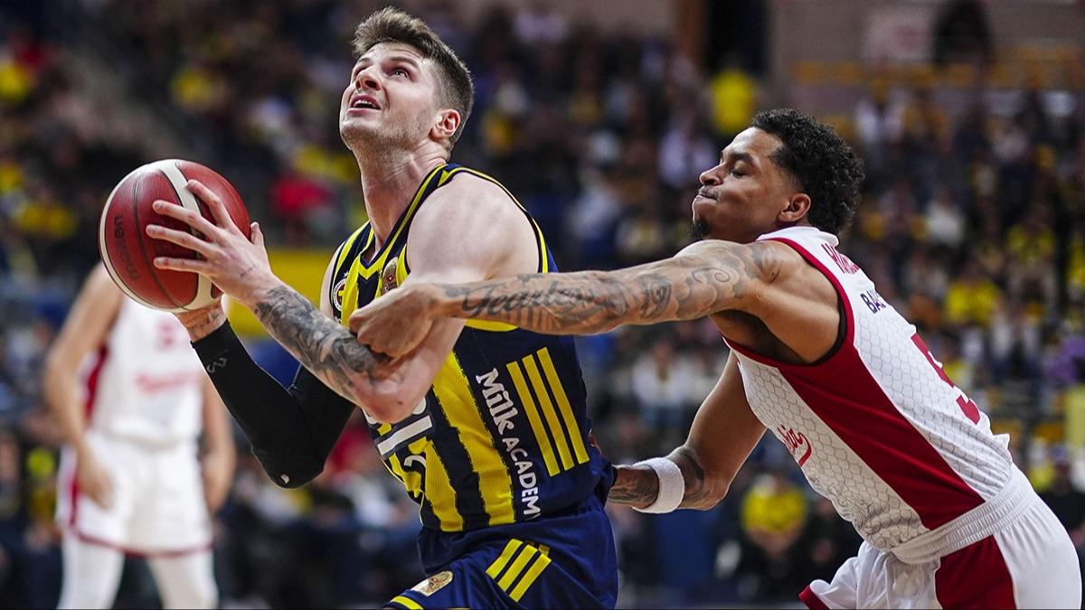 Fenerbah�e Beko, liderli�i devrald�