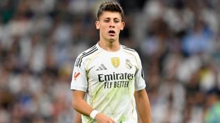 Fenerbah�e'nin �ampiyonlu�unun ard�ndan Arda'dan payla��mlar