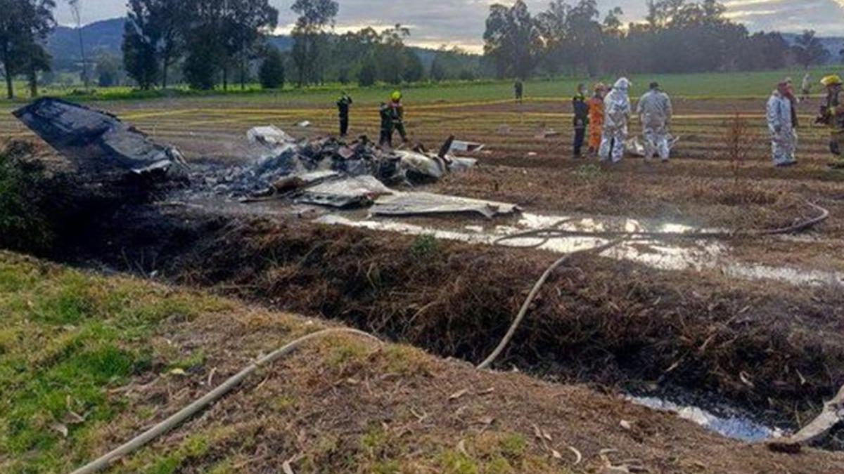 �nl� �ark�c� ve ekibi u�ak kazas�nda �ld�