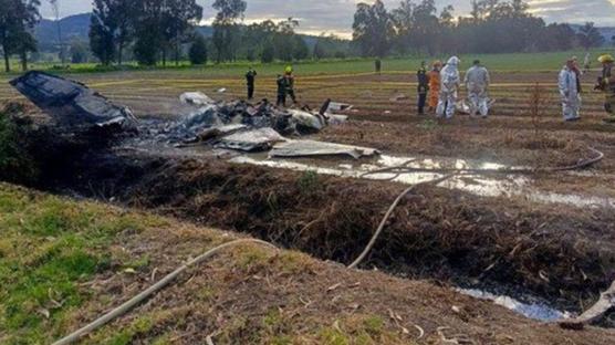 �nl� �ark�c� ve ekibi u�ak kazas�nda �ld�