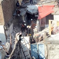 Pakistan'daki d���n evinde t�p facias�! Gelin ve damat ile 6 ki�i �ld�