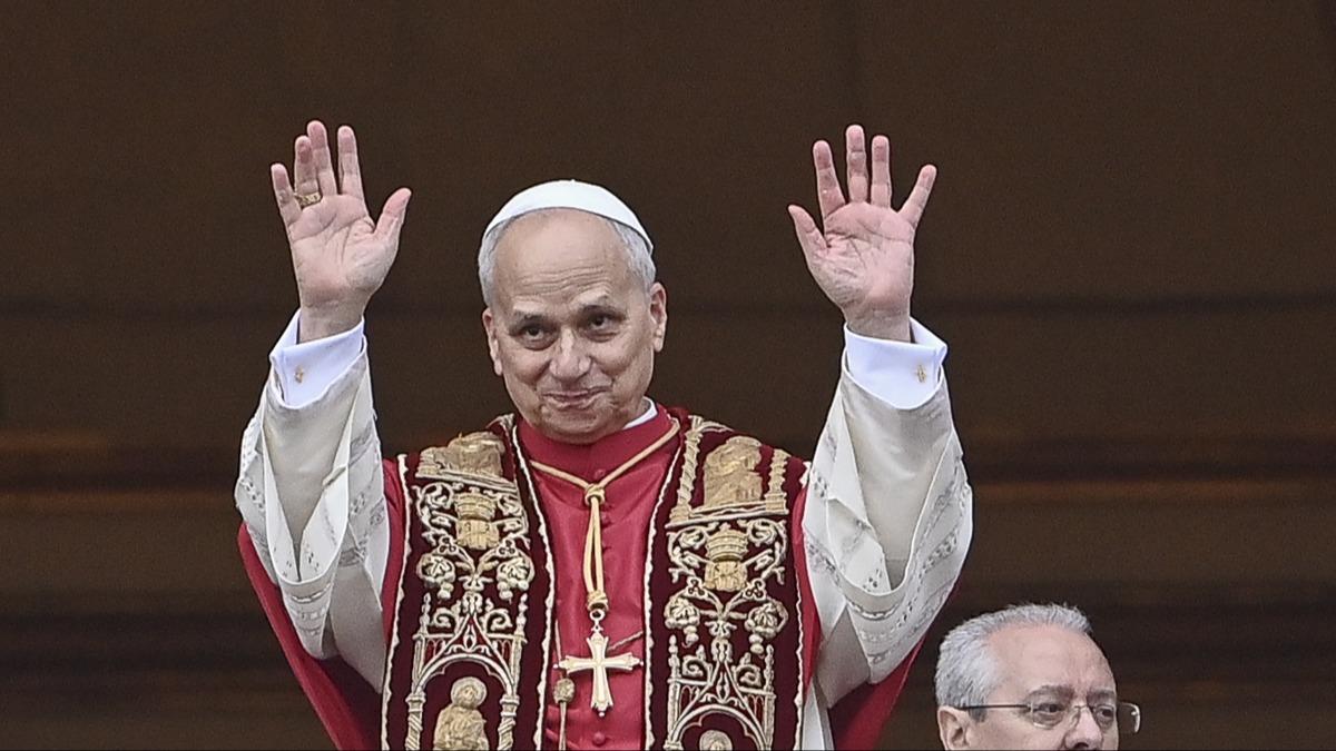 Papa 14. Leo'dan �� cepheye bar�� �a�r�s�