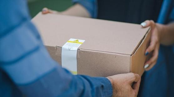 Zeytinburnu'nda kargo deh�eti... ��pheli paket patlad�