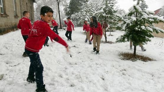 Adana'da bir il�ede e�itime kar tatili