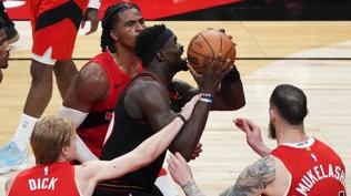 Adem Bona'n�n �abas� yetmedi! Philadelphia deplasmanda ma�lup