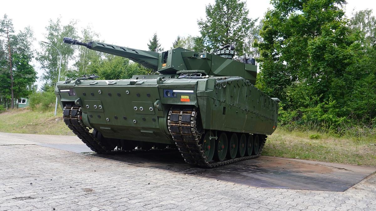 Almanya'dan Ukrayna'ya savunma hamlesi: Lynx KF41'ler yolda