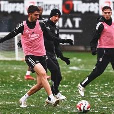 Be�ikta�'ta kupa mesaisi ba�lad�