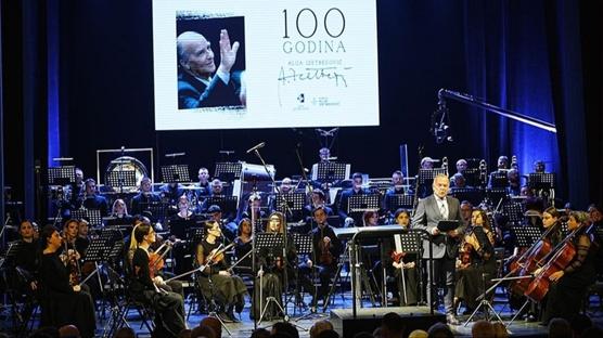 Bosnal� Besteci Emir Mejremic'ten Aliya �zetbegovi�'in 100. Ya��na �zel Senfonik �iir: �zg�rl��e Ka����m