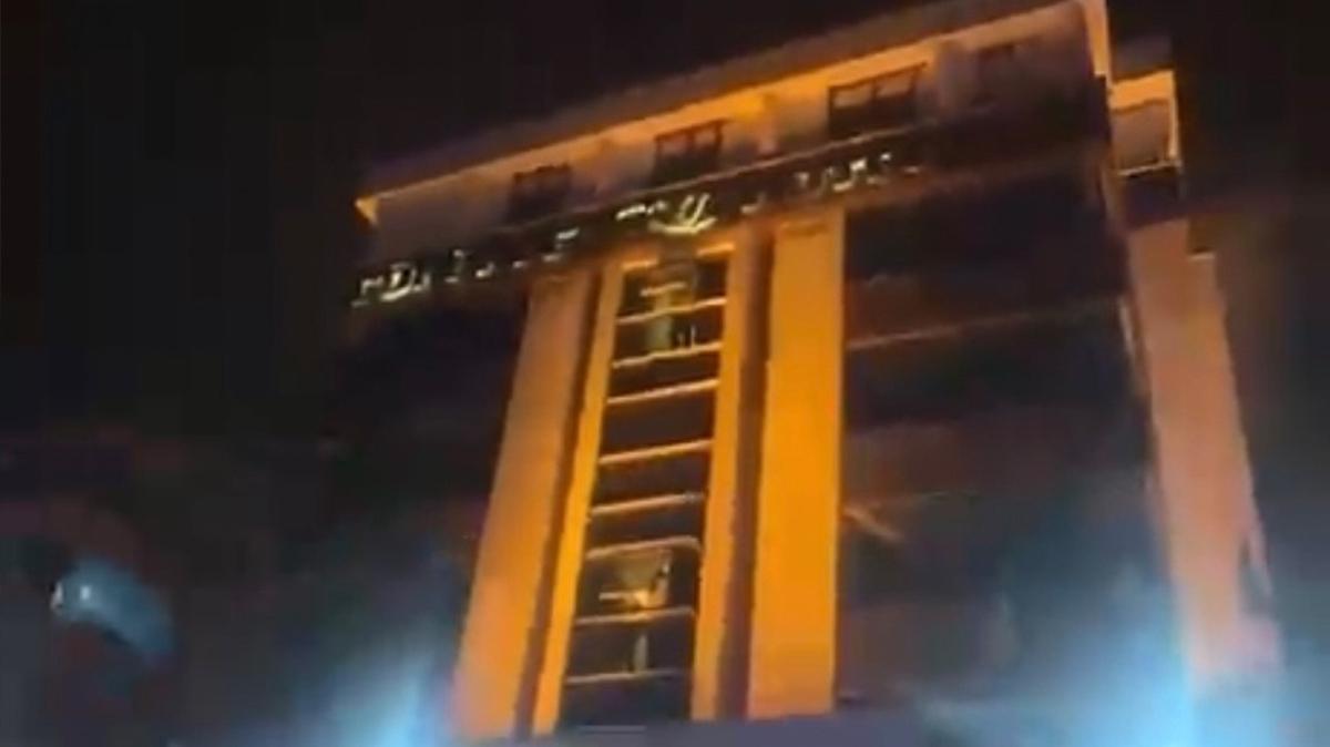 Bursa'da otelde yangın paniği... Çok sayıda ekip sevk edildi