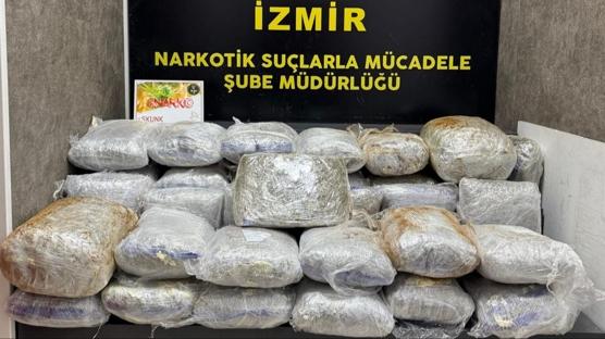 �e�me'de zehir tacirine su��st�! Otomobilinde 65 kilo uyu�turucu ele ge�irildi