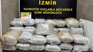 �e�me'de zehir tacirine su��st�! Otomobilinde 65 kilo uyu�turucu ele ge�irildi