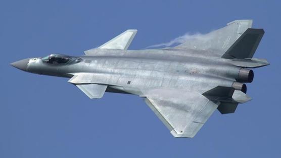 �in, J-20 gizli sava� u�a��n� yapay zeka ve motor y�kseltmeleriyle g��lendiriyor