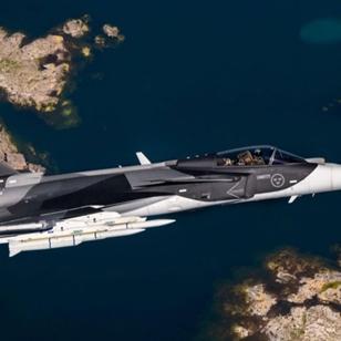Gripen sava� u�aklar� yola ��kt�: Tam 900 milyon dolar