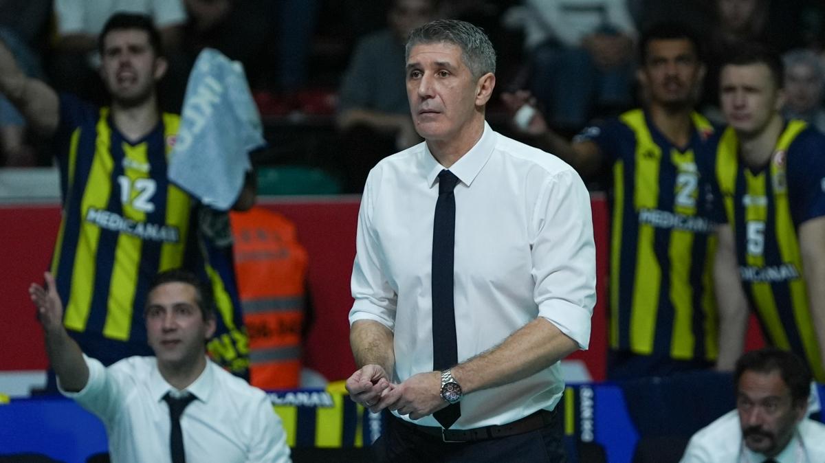 Fenerbah�e duyurdu! Slobodan Kovac d�nemi sona erdi