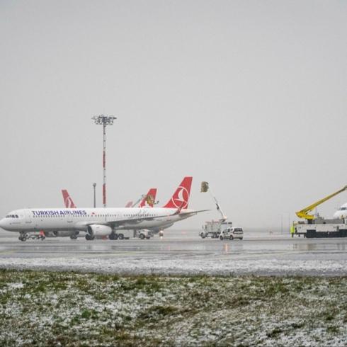 �stanbul Havaliman�'nda pist g�venli�i g��lendi! Yeni sistemler devrede