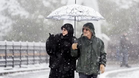 �stanbul Valili�i 4 g�nl�k hava raporunu yay�nlad�: Kuvvetli r�zgar ve buzlanmaya kar�� dikkat