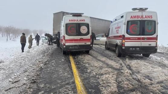 �anl�urfa'da zincirleme trafik kazas�: 4 yaral�