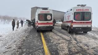 �anl�urfa'da zincirleme trafik kazas�: 4 yaral�