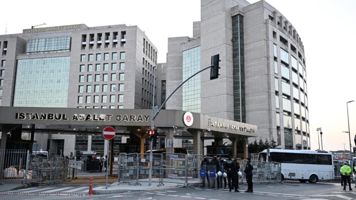 Ünlülere yönelik soruşturmada yeni gelişme: 4 şüpheliye tutuklama talebi