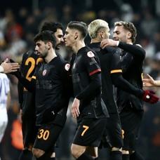 Ada Y�zge�: Okan Buruk ve a�abeylerime �ok te�ekk�r ederim