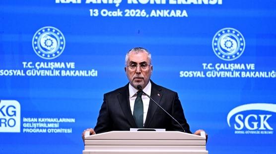 Bakan I��khan'dan CHP'ye tepki