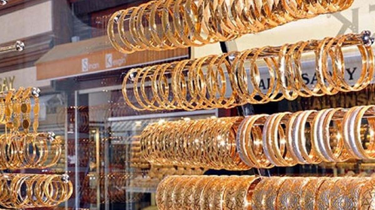 �anakkale'de kuyumcu vurgunu: Kay�plara kar��t�lar