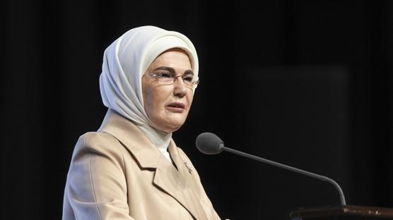 Emine Erdo�an: Hekimlik, hikmet kozas�ndan do�mu� bir bilgelik mesle�idir