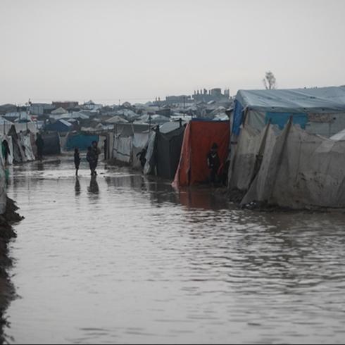 Gazze'de insani kriz derinle�iyor: Soyk�r�mla beraber so�uk da can al�yor