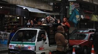 Halep'te ter�r�n izleri siliniyor! Devlet kurumlar� hizmet vermeye ba�lad�