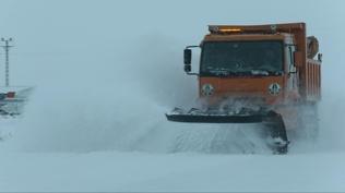 Kars-G�le kara yolu t�rlara kapat�ld�